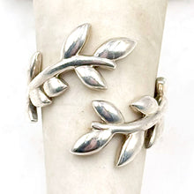 Load image into Gallery viewer, Tiffany &amp; Co Sterling Silver Olive Leaf Ring
