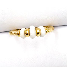 Load image into Gallery viewer, David Yurman Rio Rondelle Cabled White Agate 18K Yellow Gold Ring
