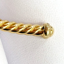 Load image into Gallery viewer, David Yurman Rio Rondelle Cable Cuff Bracelet White Agate 18K Yellow Gold
