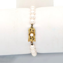 Load image into Gallery viewer, Mikimoto 18k Yellow Gold Pearl Bracelet
